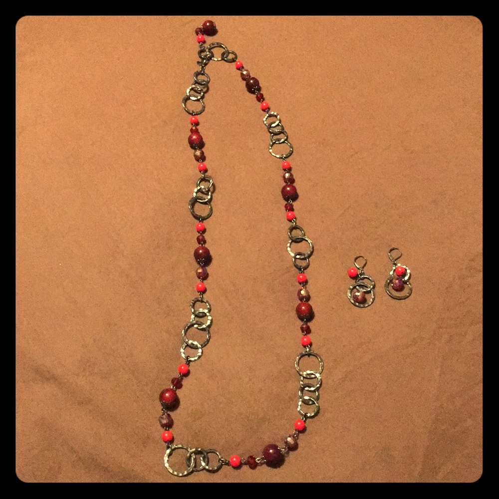 Premier Designs necklace and earrings